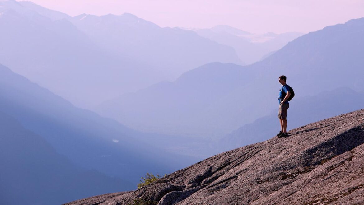 How to Choose Hiking Boots That Won’t Wreck Your Feet
